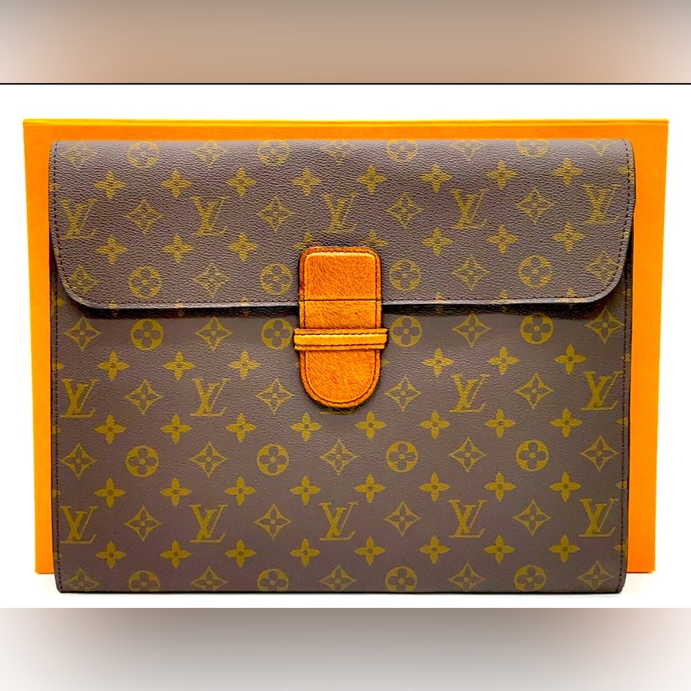 AUTH Louis Vuitton  Monogram Ministre Document Case W/Box